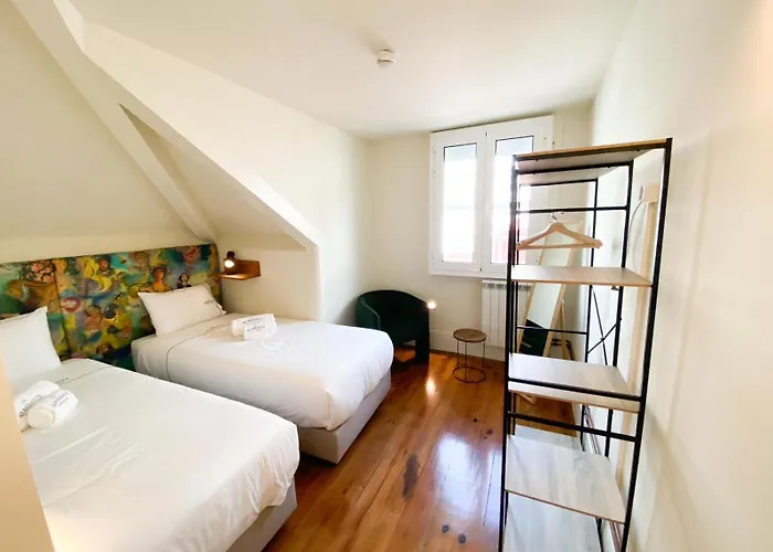 Nº 91 - Almirante Guest House